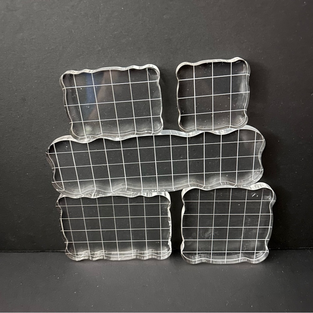 5 pieces of acrylic blocks with grid